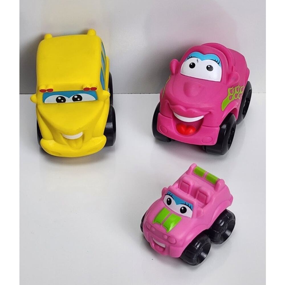 Hasbro Tonka Chuck & Friends Yellow School Bus, Sally Classic, Pink Convertible